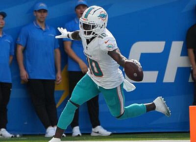 Miami Dolphins vs New England Patriots 9-17-2023