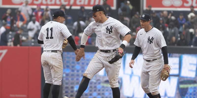 Texas Rangers vs New York Yankees 8-10-2024