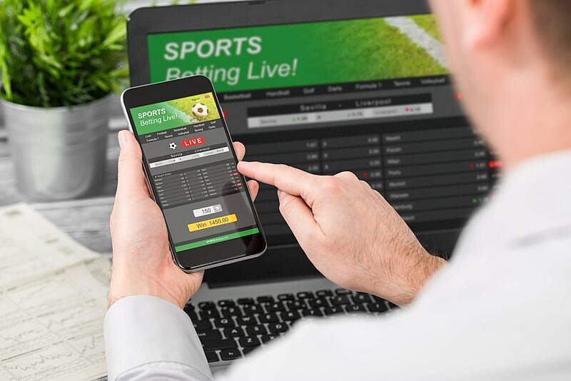 betting bet sport phone-gamble laptop