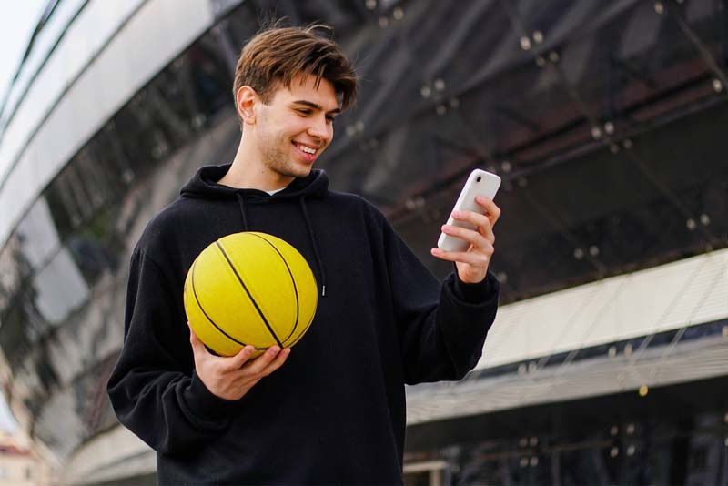 How PPH Platforms Handle NCAAB Parlay Betting and Live Odds